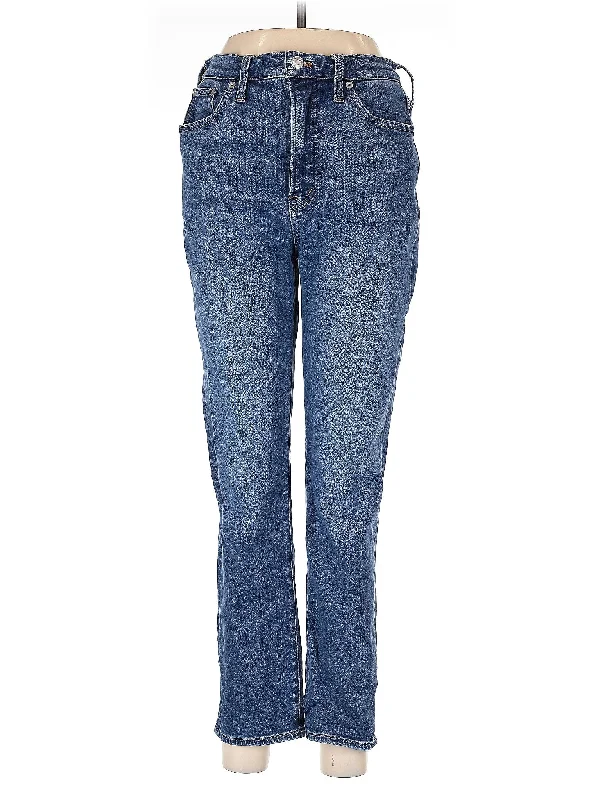 Low-Rise Straight-leg Jeans in Medium Wash